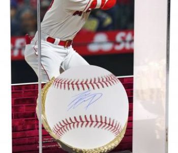 shohei-ohtani-los-angeles-angels-autographed-baseball-and-2018-al-rookie-of-the-year-gold-glove-display-case-with-image-1-t9057420-575